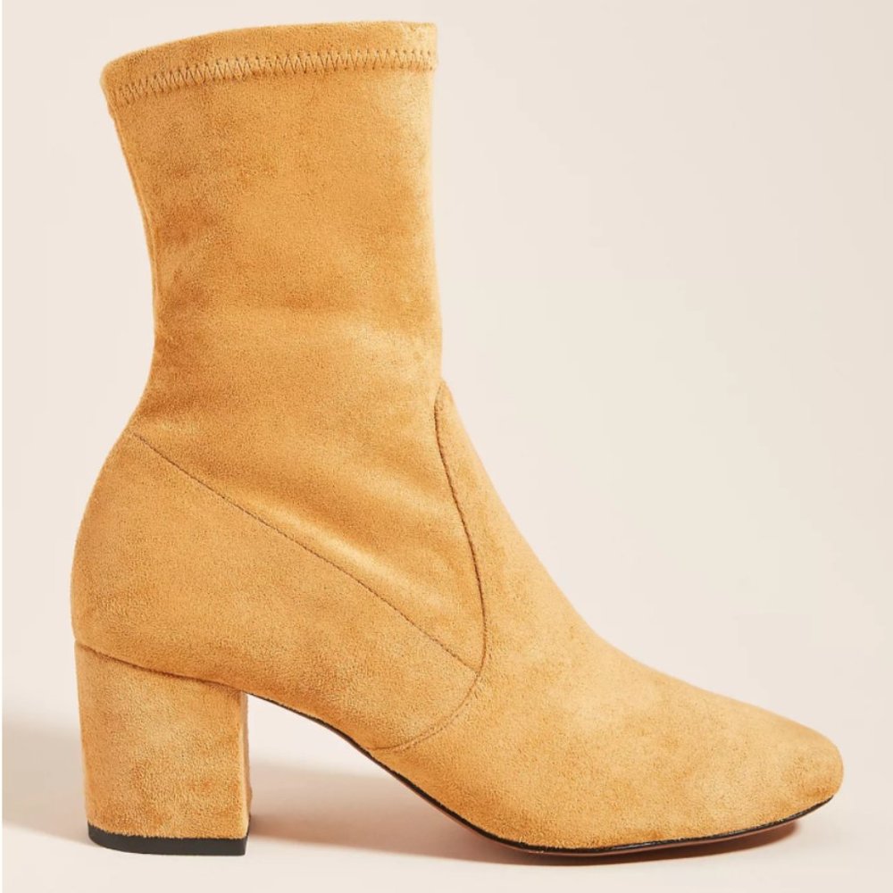 NWT Silent D Careful Stretch Boots